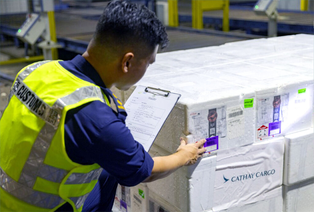 Hong Kong Customs issued a “Certificate for Transshipment Confirmation” for the live seafood trial shipments processed at the Cathay Cargo Terminal in Hong Kong.